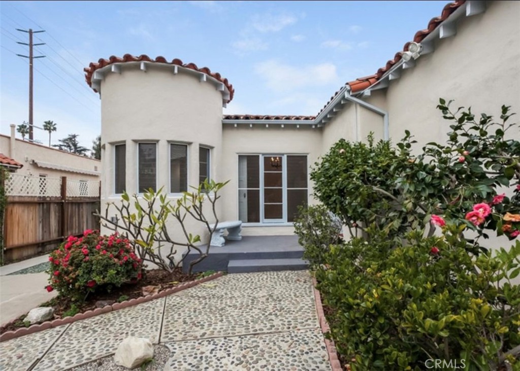 433 S Bundy Drive Los Angeles CA, 9004964099486627202120