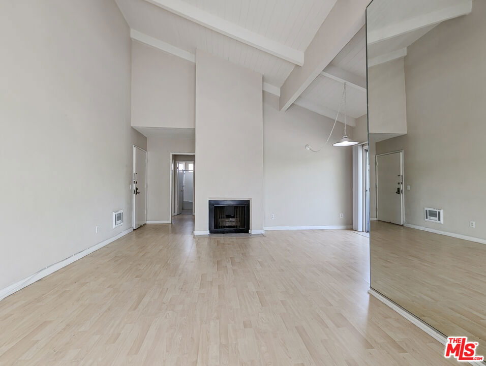 1538 11th 6 Santa Monica CA, 9040164123618003331120