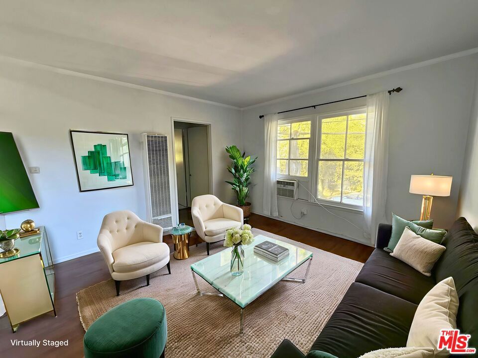 883 N Hoover Street Los Angeles CA, 9002964101138433666121