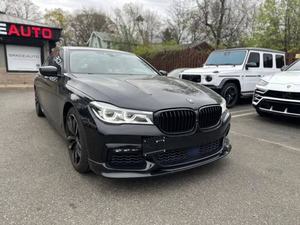BMW Serie 7 750i xDrive Sedán 4D de segunda mano, 201863278555310465121