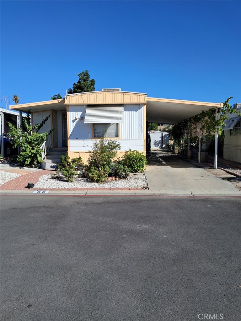 200 W San Bernardino Avenue 58 Rialto CA, 9237664135818326401120