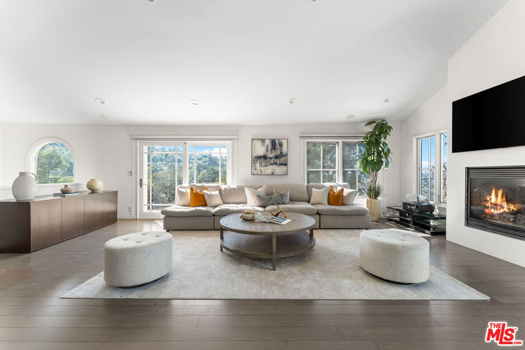 3782 Berry Dr Studio City CA, 9160464131084968578121