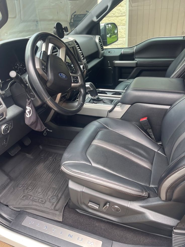 Camión Ford en venta64079298703746124