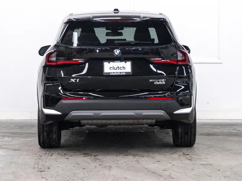 2023 BMW X164300245221507122