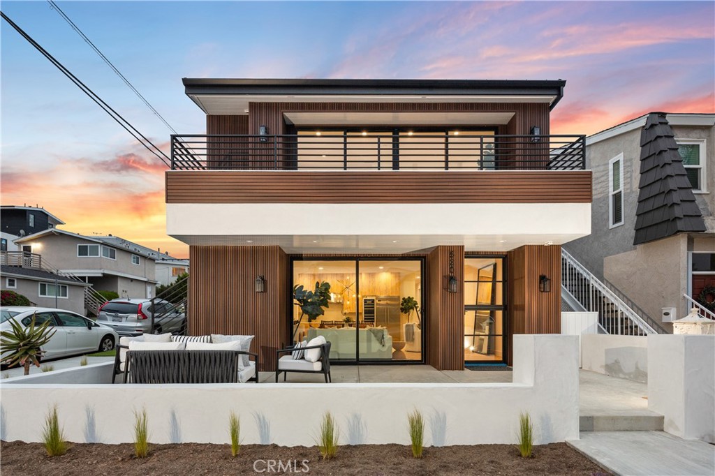 520 Iris Avenue Corona Del Mar CA, 9262564112880796929120