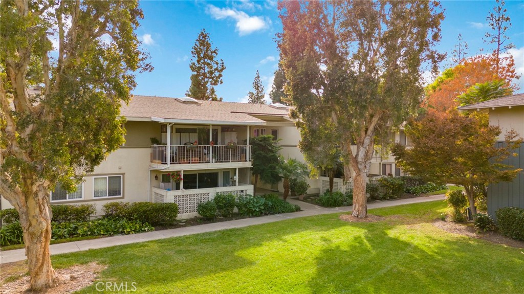 225 Avenida Majorca N Laguna Woods CA, 9263764131215339907120