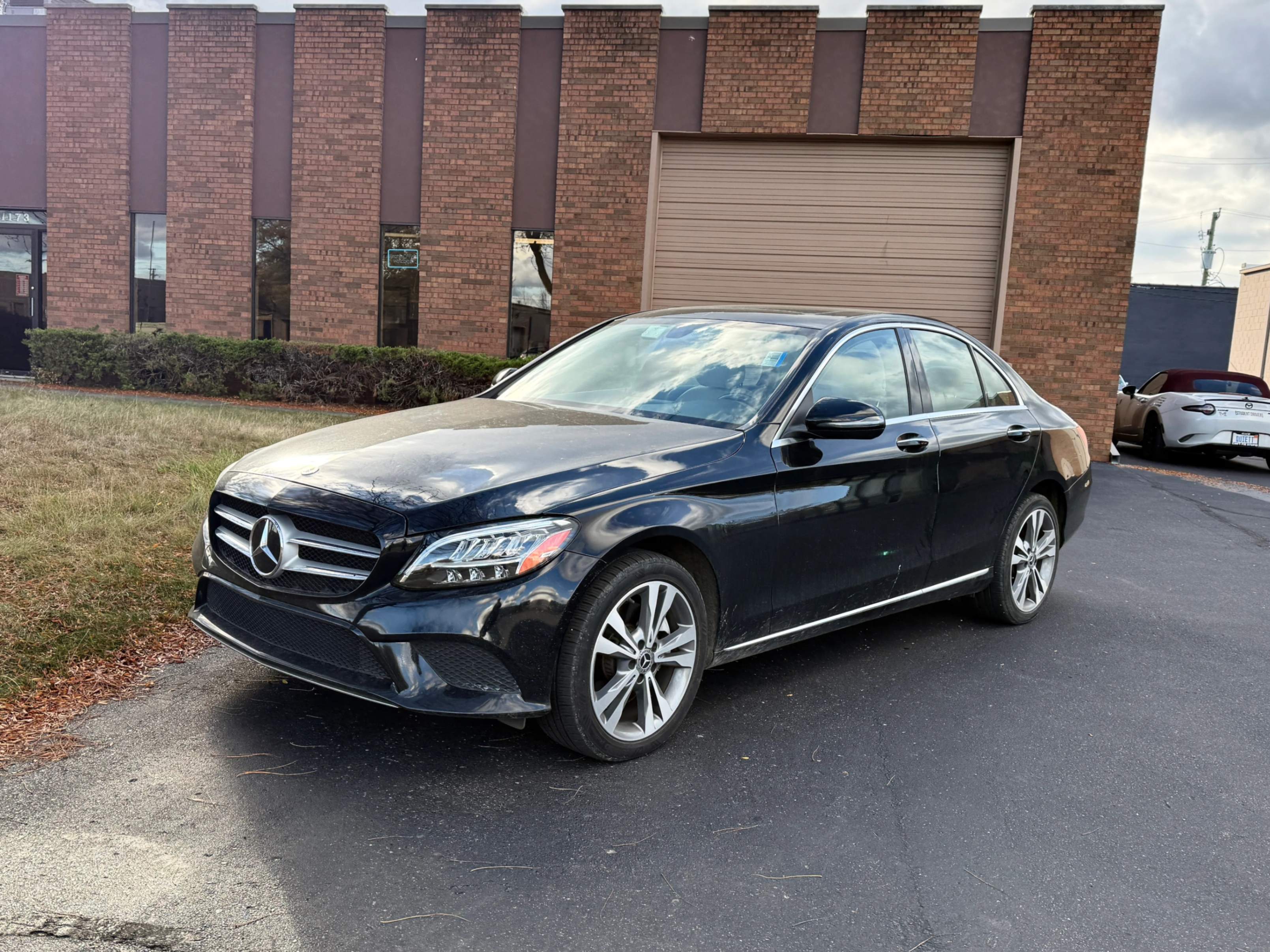 2020 Mercedes-Benz C300 4MATIC 4D Sedán64185724824578120