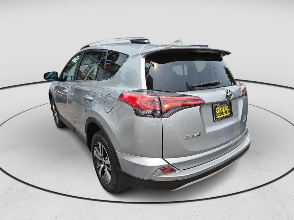 2017 TOYOTA RAV4 XLE63327111720707122