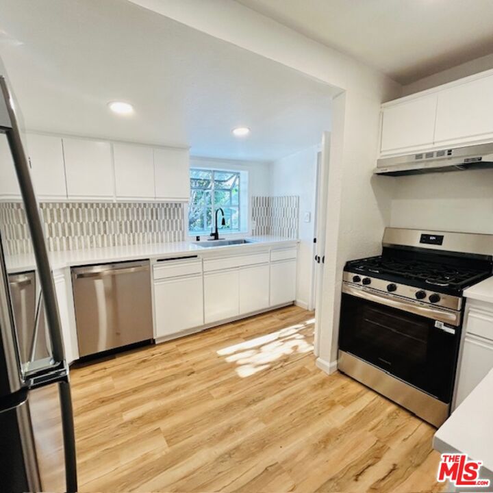 2755 1/2 Angus Street Los Angeles CA, 9003963868122288897121