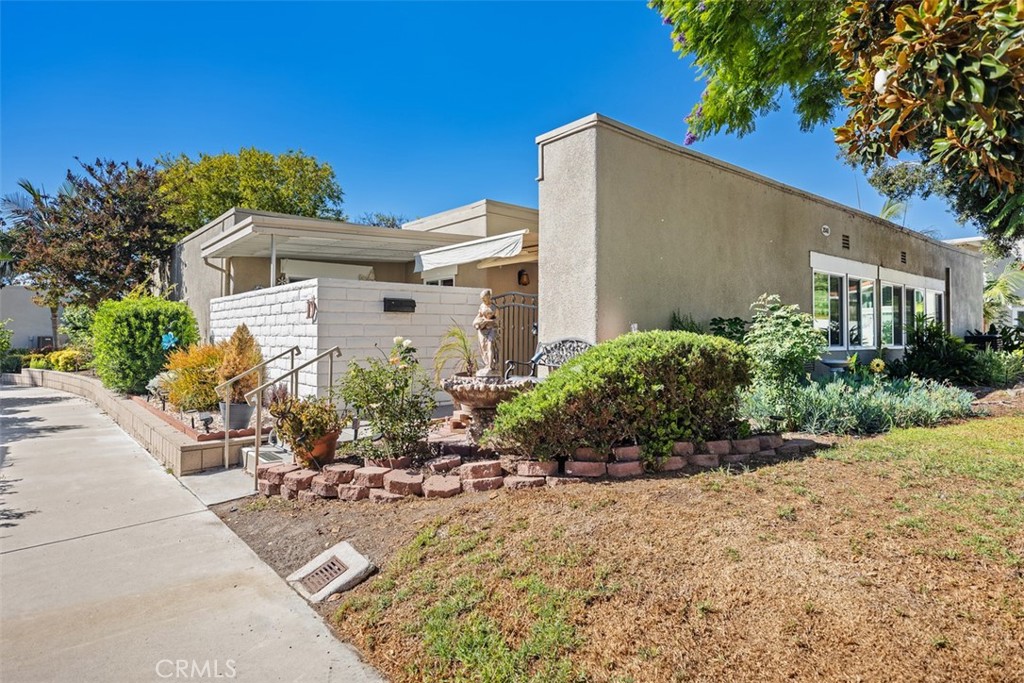 2048 Via Mariposa D Laguna Woods CA, 9263764129912120834122