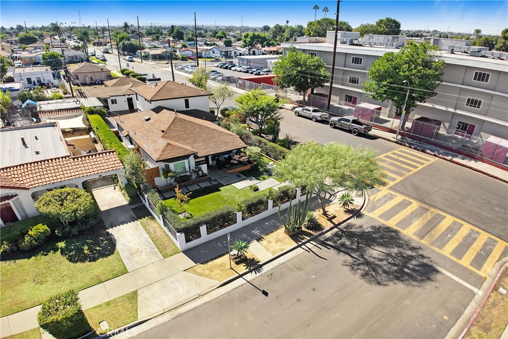 402 E 94th, Los Angeles CA, 9000364132473624194122