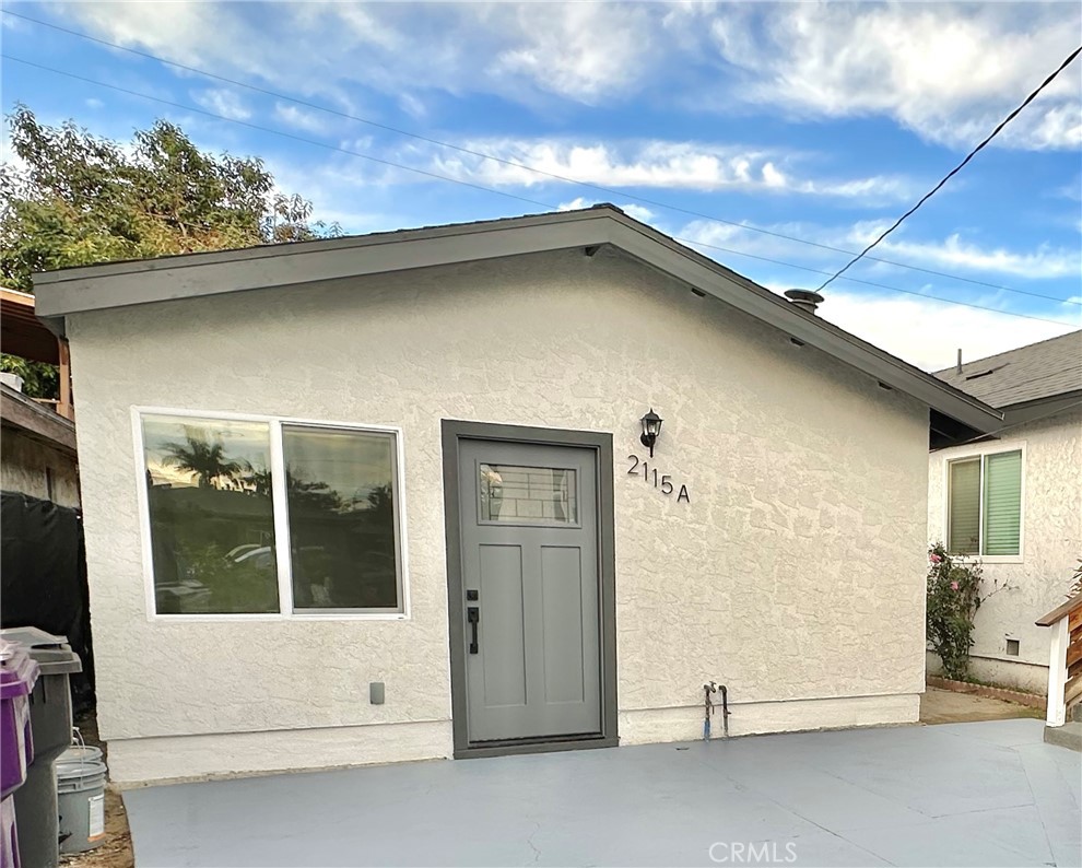 $2,600/month 2115 29th St A Long Beach CA, 9081064064664338689121