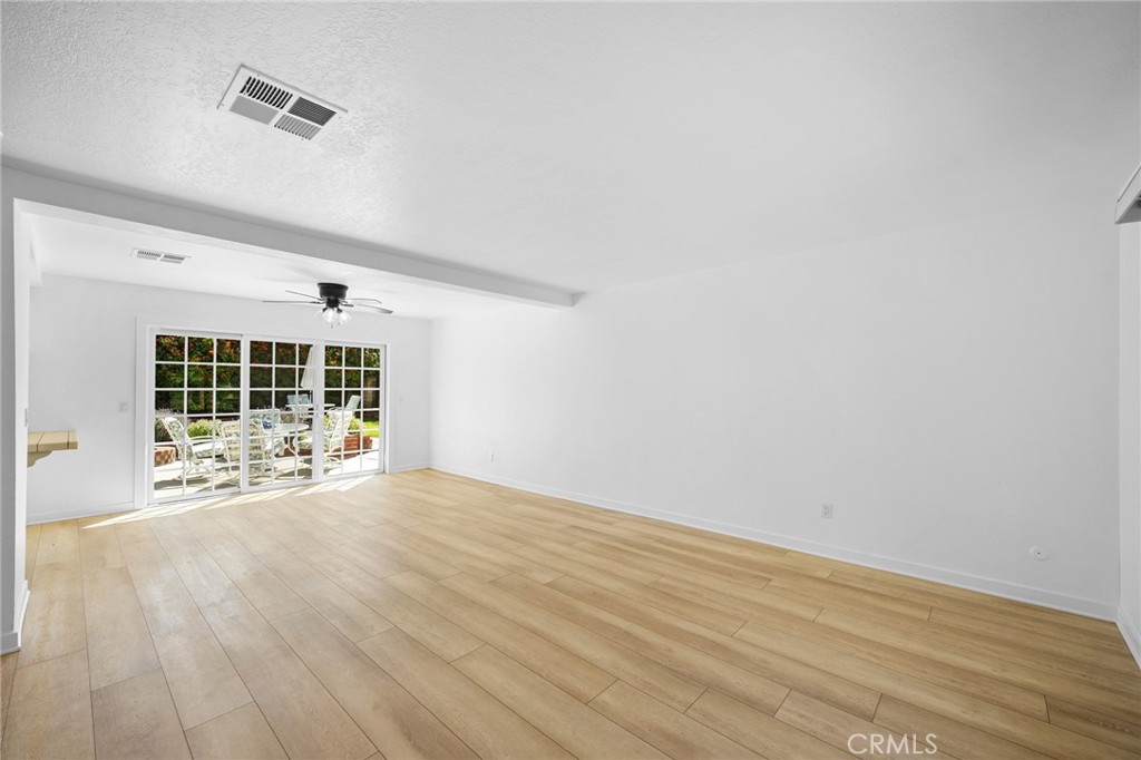 5044 Boston Glendale CA, 9121464100572311555121