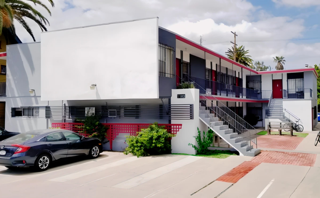 1189 W 29th St63458948221059120