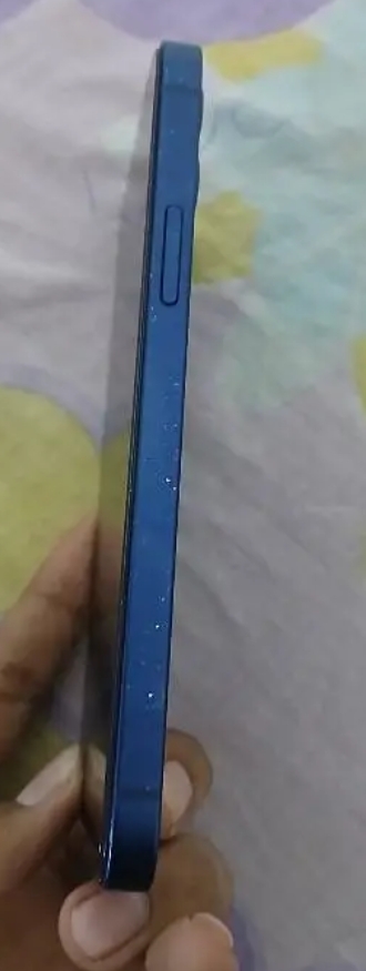 آيفون ١٢ معروض للبيع65095319387523121
