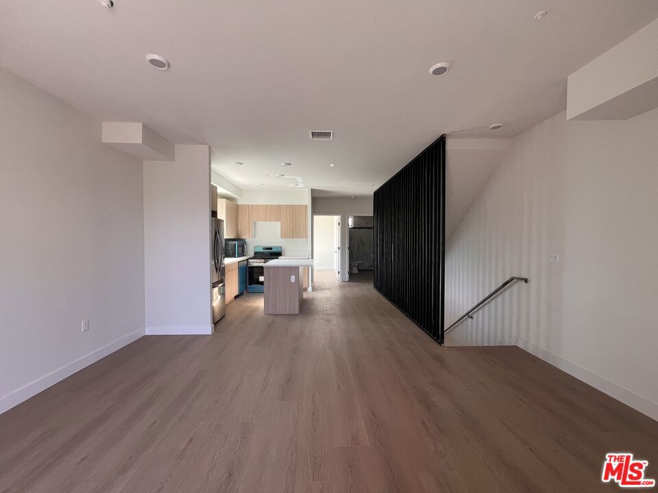 1230 S Berendo Street Los Angeles CA, 9000664131119007745120