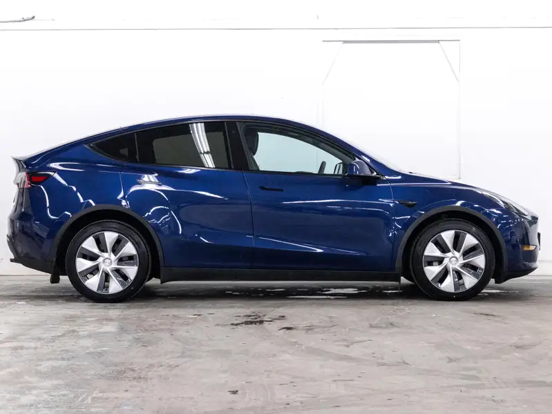 2023 Tesla Model Y63524464321281121