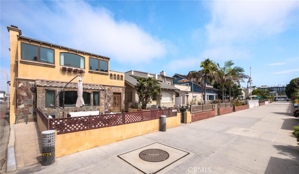 $9,950/mes 19 9th Hermosa Beach CA, 9025464098269549825122