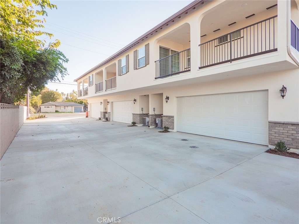 $3,350/mes 1325 W Grand Avenue 3 Pomona CA, 9176664098209738754122