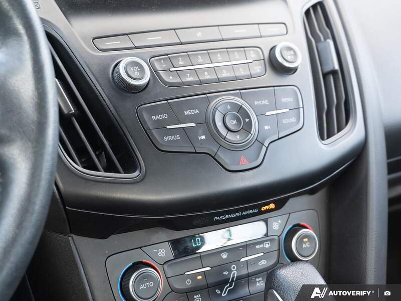 2018 Ford Focus 4dr Sdn Se64088153373058122