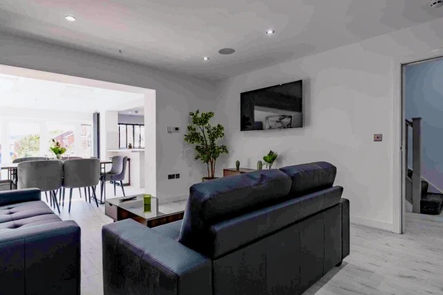 135 Monks Road