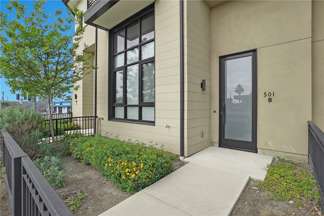 501 N Santa Anita B, Arcadia CA, 9100664066399805953124