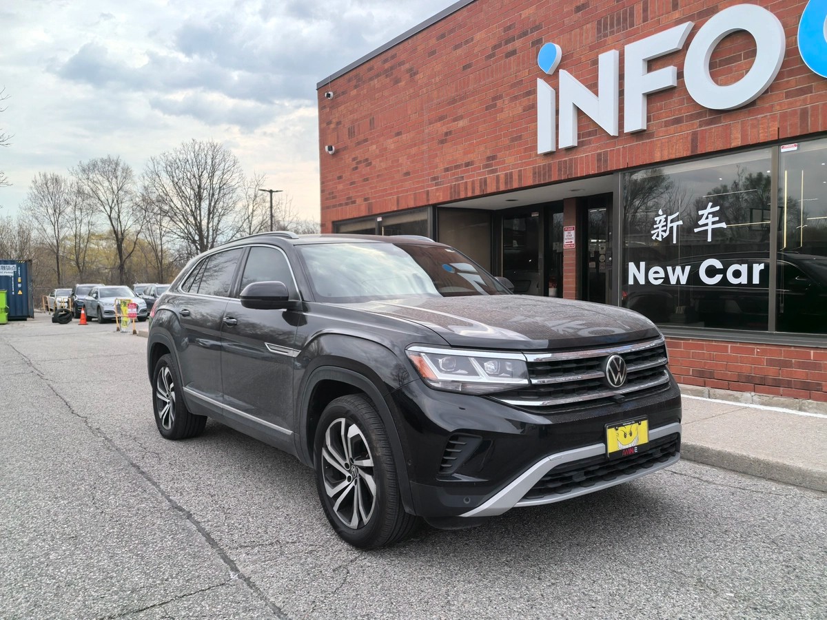 2021﻿ ﻿Volkswagen﻿ ﻿Atlas Cross Sport﻿ ﻿SEL Premium