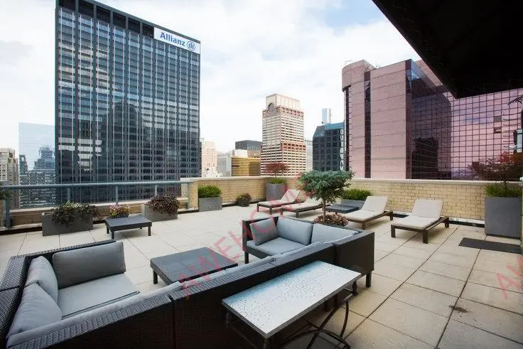 The Ritz Plaza 181763655605115523120