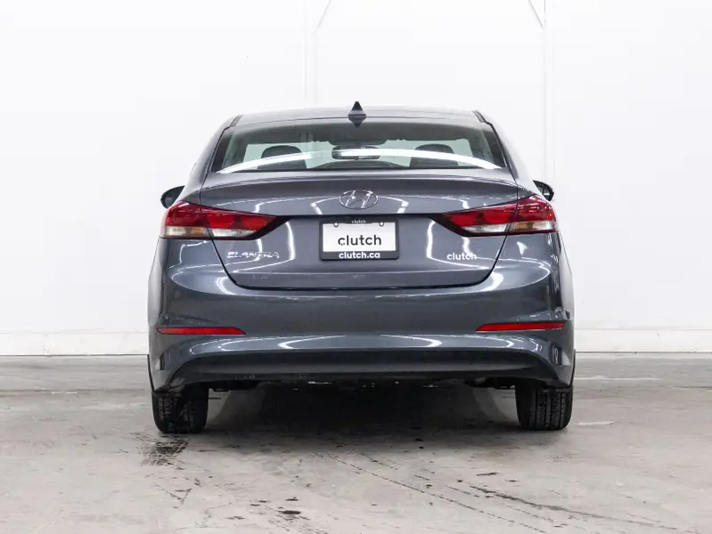 2017 Hyundai Elantra64996595325698122