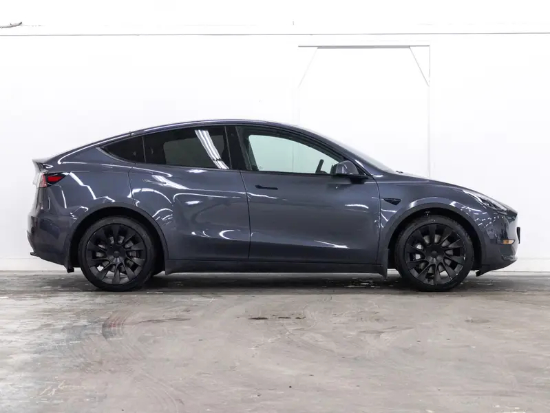 2022 Tesla Model Y64786718079234122