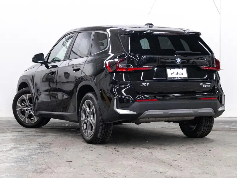 2023 BMW X164300245221507123