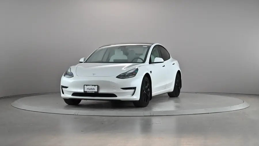 2021 Tesla Model 364566601316099121