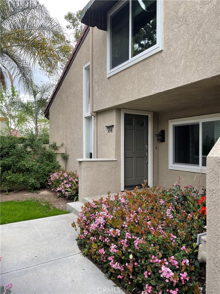 184 Stanford Court 92 Irvine CA, 9261264122580515329120