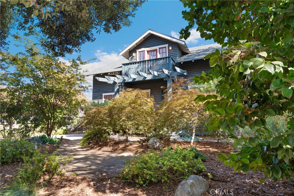 1070 Marengo Avenue N Pasadena CA, 9110364133770559361122