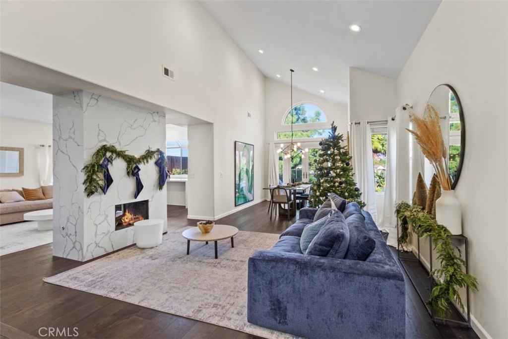 12 Tierra Laguna Hills CA, 9265363647173611651121