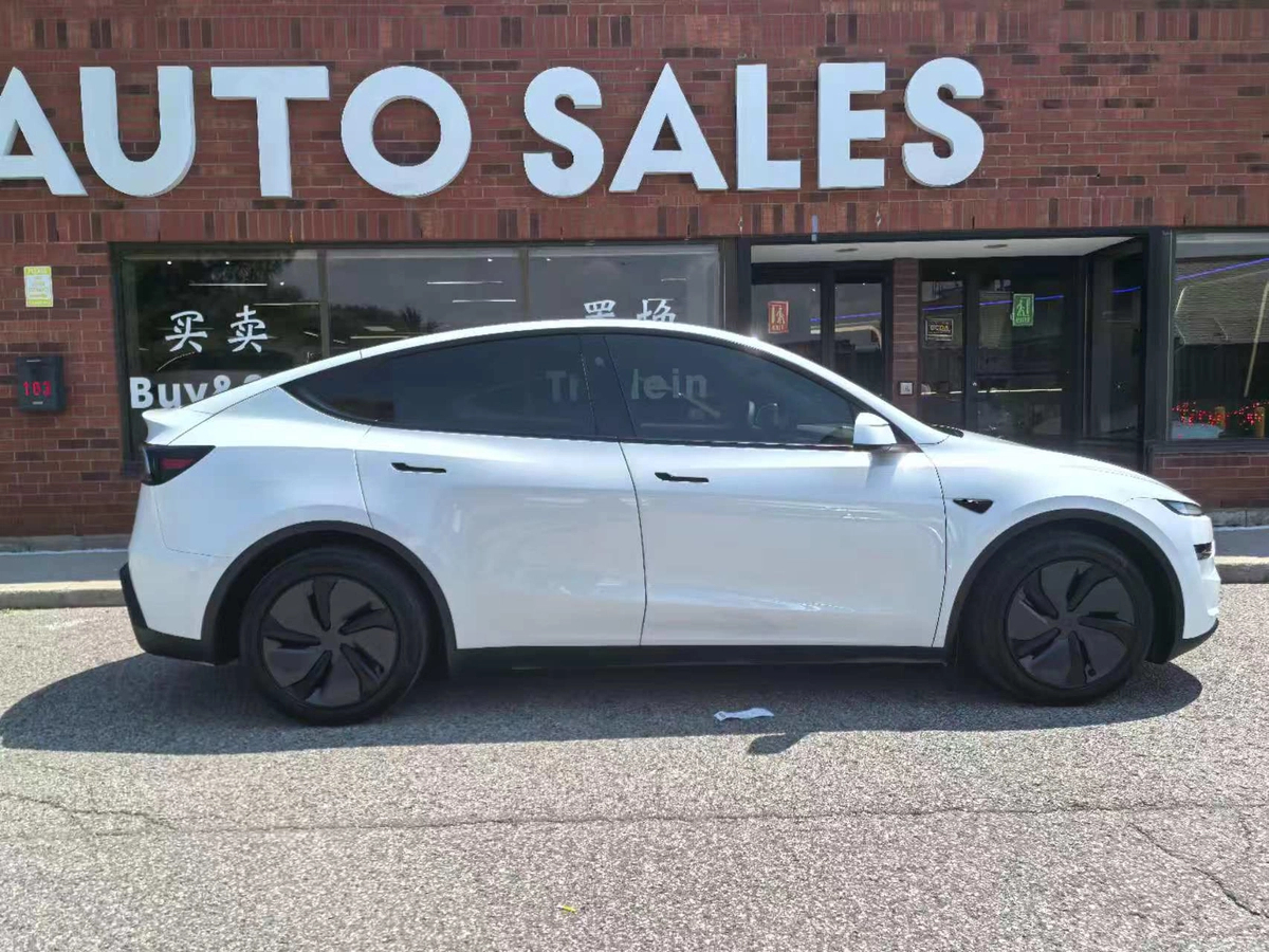 2026 Tesla MODEL Y LONG RANGE64147330331906123