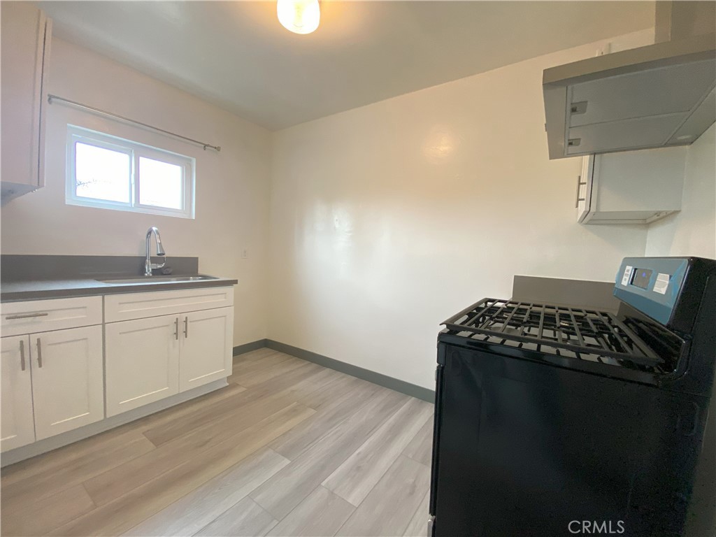 714 W 41st Place 1/2 Los Ángeles CA, 9003764111918227201122