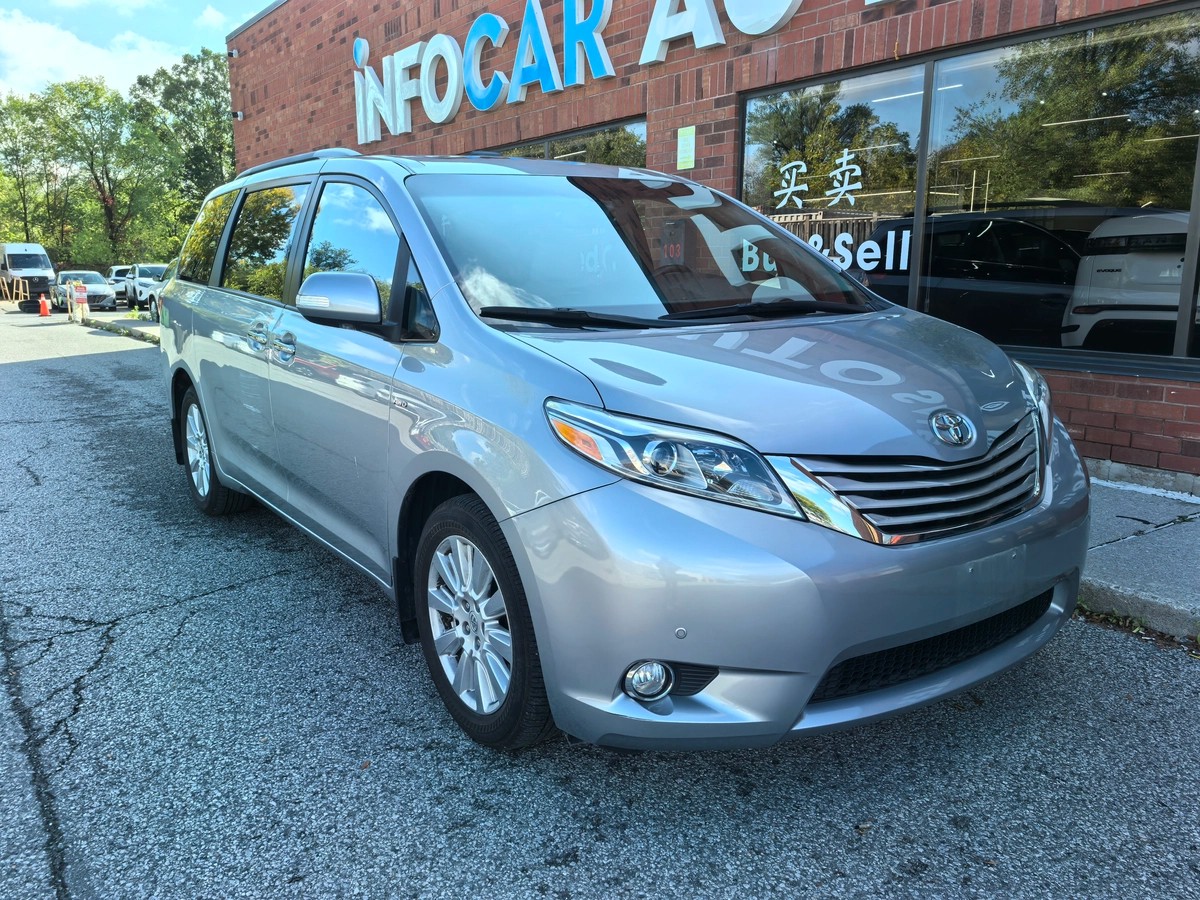 2017 TOYOTA SIENNA LIMITED64133045676033121