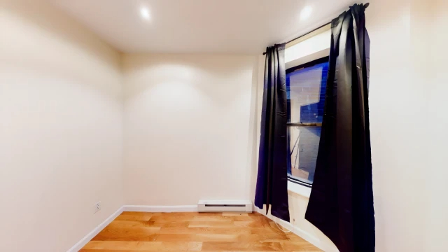 Upper West Side: #179763647115487105121