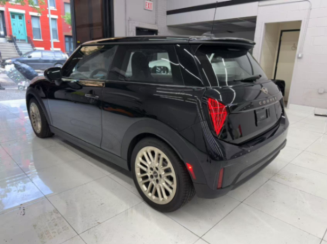 2023 Maserati Ghibli Modena Q463504132872195123