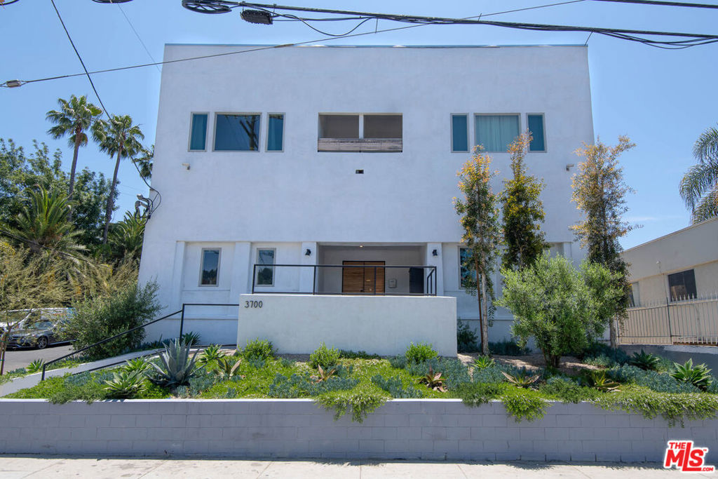 3700 W Sunset Boulevard 14 Los Angeles CA, 9002664100958832513120