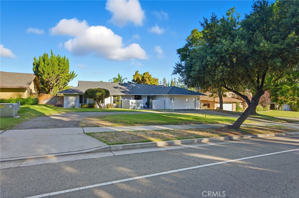 1324 W Fern Ave, Redlands CA, 9237364121625139715122