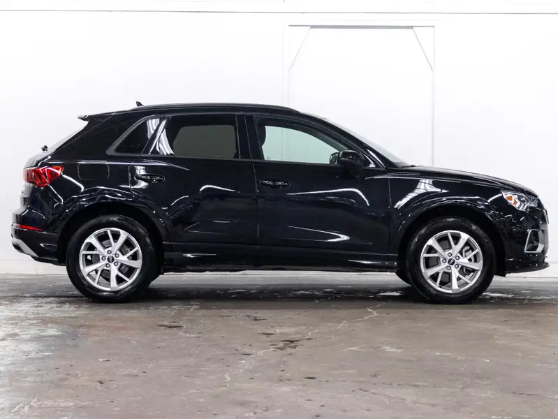 2022 Audi Q363979919295363124