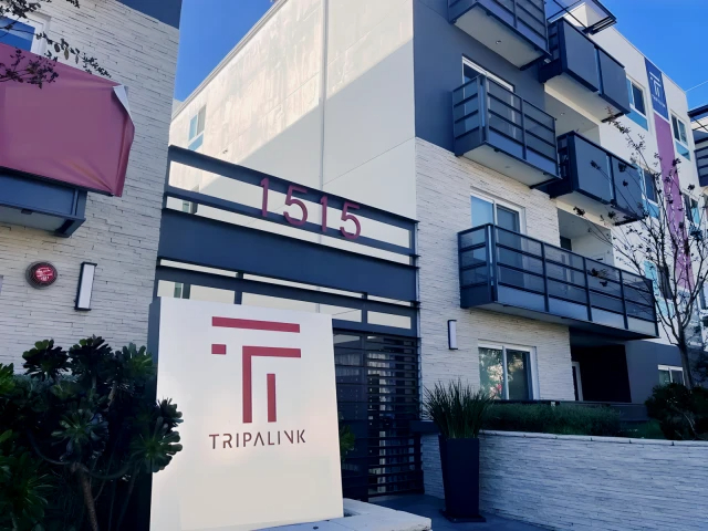 1515 Colby Ave63399692176385121