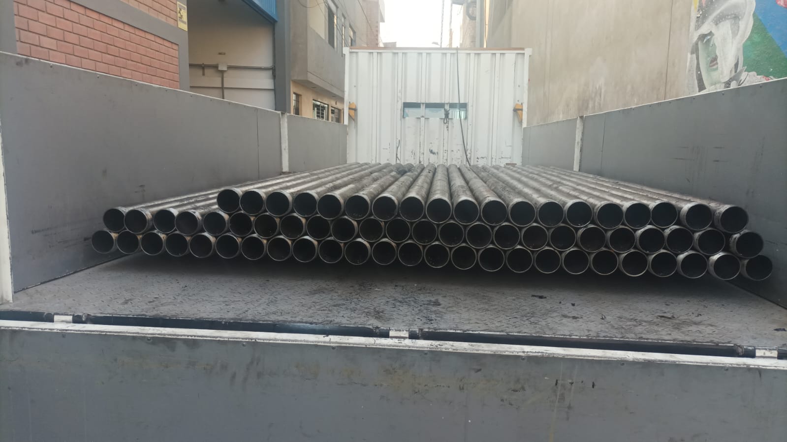Pipe Threading Service469585705074042882