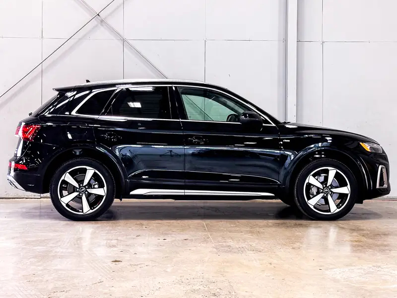 2024 Audi Q564087697182466122
