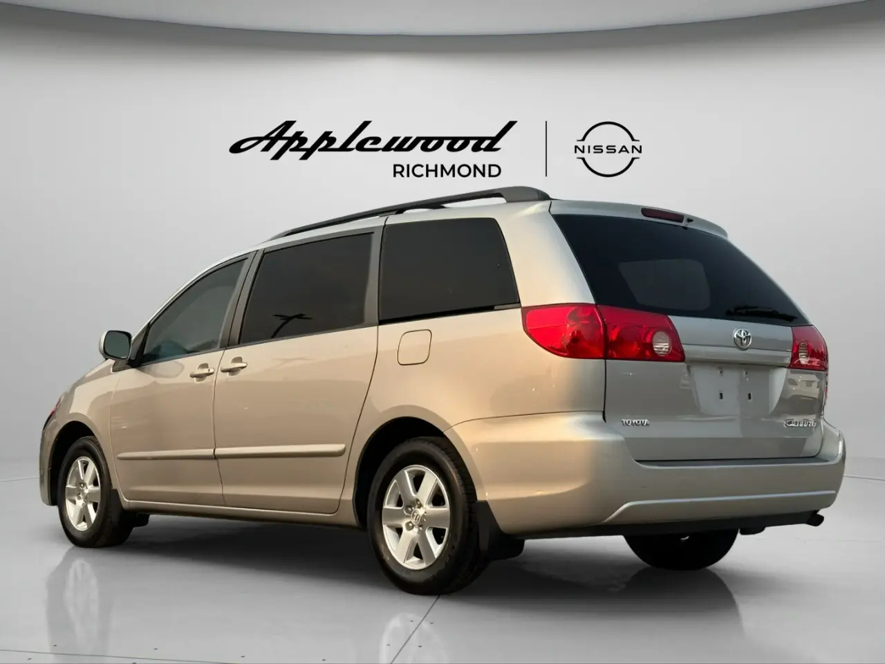 2007 Toyota® Sienna LE 7-Passenger FWD  •  144,172  kilometres64112510618882122