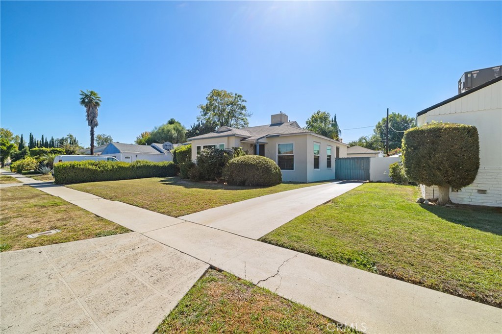 17650 Welby Way, Van Nuys CA, 9140664066512244865121