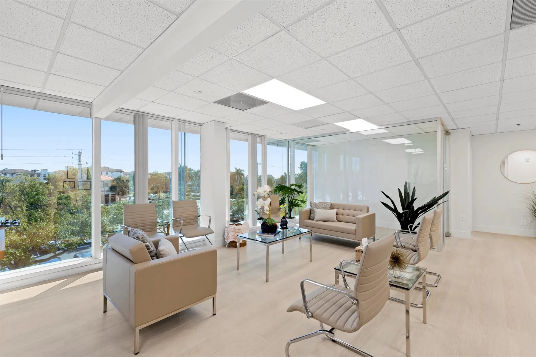 1301 N Congress Avenue, 310-B64618746178049123