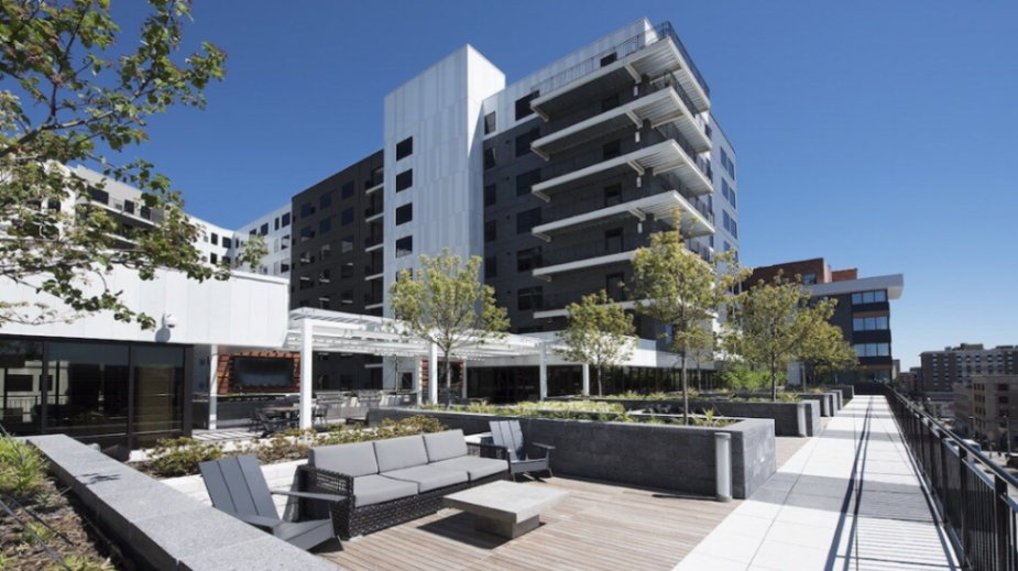 SkyVue Apartments in Pittsburgh with Exceptional Value | Near University of Pittsburgh + Convenient Transportation 🚴 + Brand New Facilities 😍 + Secure Access 👌63385480576385121